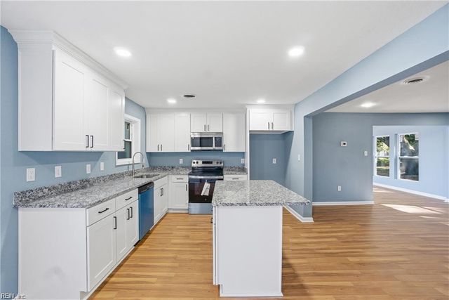 4619 River Shore DR, Portsmouth, VA 23703