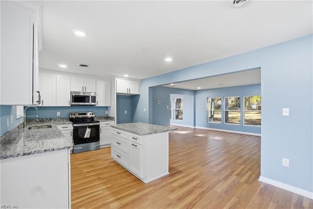 4619 River Shore DR, Portsmouth, VA 23703