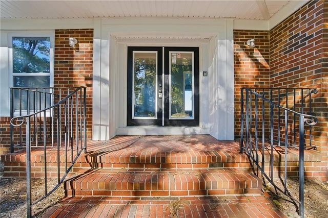 4619 River Shore DR, Portsmouth, VA 23703