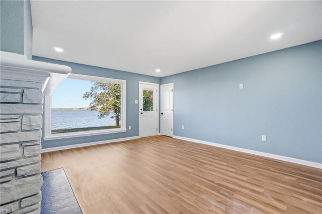 4619 River Shore DR, Portsmouth, VA 23703