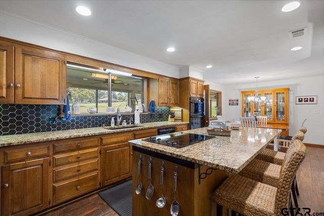 1124 W Fairway Drive West, Hideaway, TX 75771