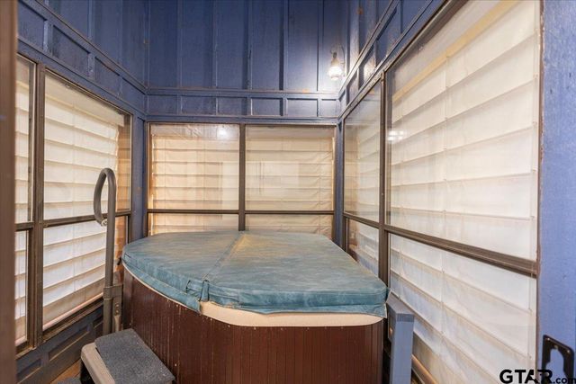 1124 W Fairway Drive West, Hideaway, TX 75771