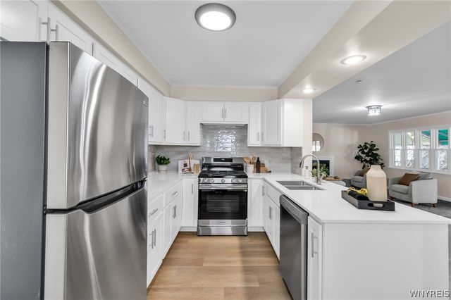 262 Vicksburg Avenue, Tonawanda, NY 14150