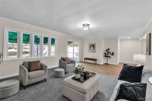 262 Vicksburg Avenue, Tonawanda, NY 14150