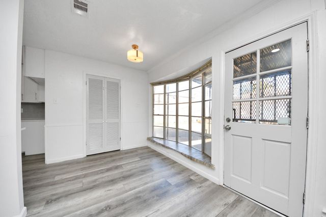 8011 La Roche Lane, Houston, TX 77036