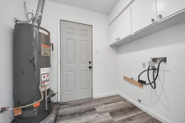 8011 La Roche Lane, Houston, TX 77036