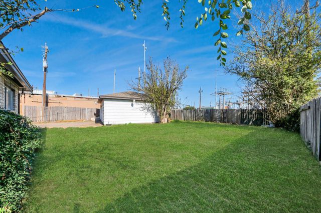 8011 La Roche Lane, Houston, TX 77036