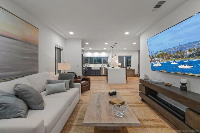 3344 Upas Street, San Diego, CA 92104