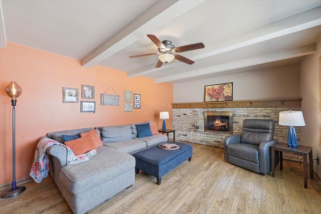 10726 Crestview DRIVE, Cedarburg, WI 53012