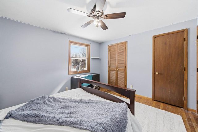 10726 Crestview DRIVE, Cedarburg, WI 53012