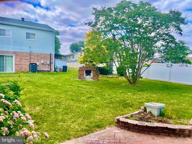 2200 OAKTREE LN, Temple Hills, MD 20748