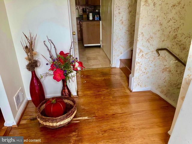 2200 OAKTREE LN, Temple Hills, MD 20748