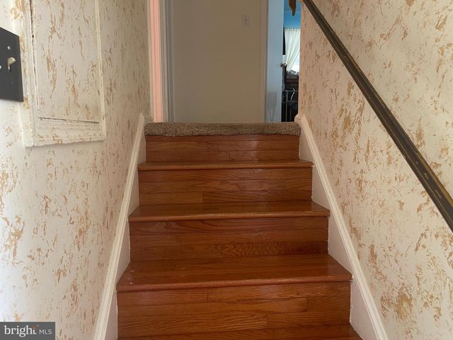 2200 OAKTREE LN, Temple Hills, MD 20748