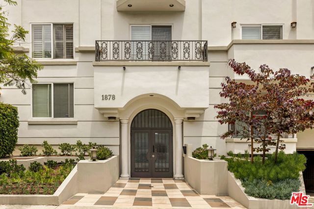 1878 Greenfield Avenue PH1, Los Angeles, CA 90025