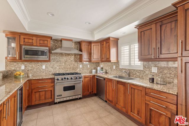 1878 Greenfield Avenue PH1, Los Angeles, CA 90025