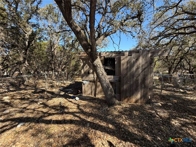 618 W Clark Street, Canyon Lake, TX 78133