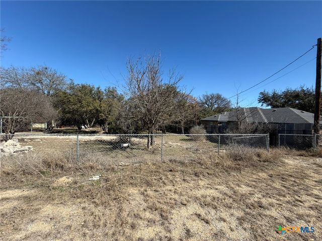 618 W Clark Street, Canyon Lake, TX 78133