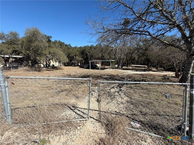 618 W Clark Street, Canyon Lake, TX 78133