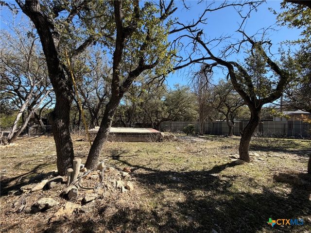 618 W Clark Street, Canyon Lake, TX 78133