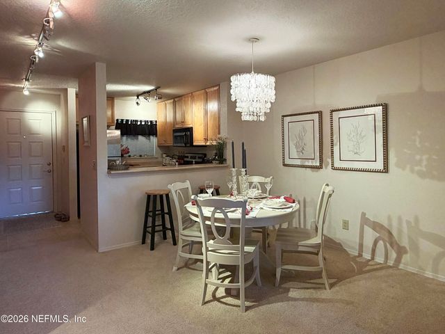 11 11 ARBOR CLUB Drive 214, Palm Valley, FL 32082