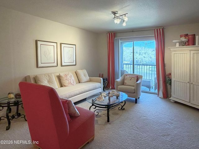 11 11 ARBOR CLUB Drive 214, Palm Valley, FL 32082