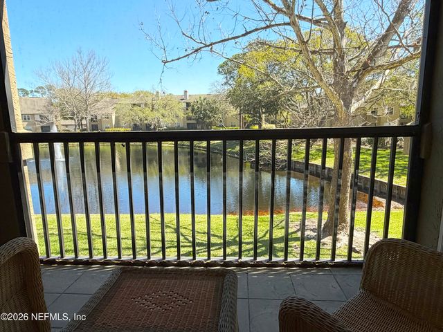 11 11 ARBOR CLUB Drive 214, Palm Valley, FL 32082