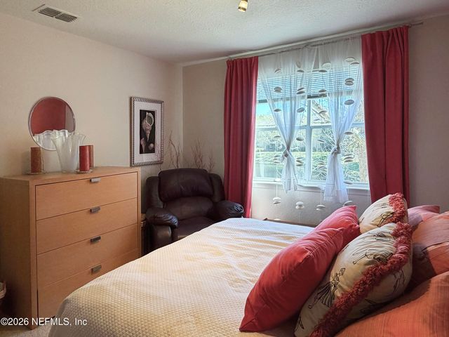 11 11 ARBOR CLUB Drive 214, Palm Valley, FL 32082