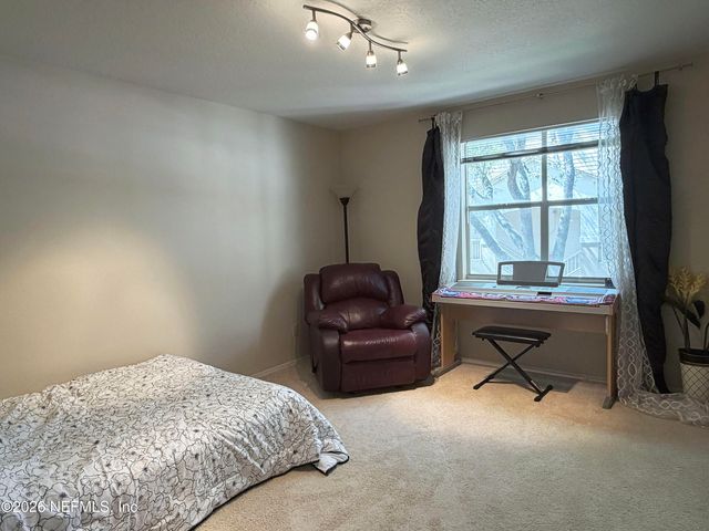 11 11 ARBOR CLUB Drive 214, Palm Valley, FL 32082