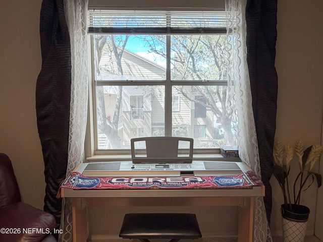 11 11 ARBOR CLUB Drive 214, Palm Valley, FL 32082