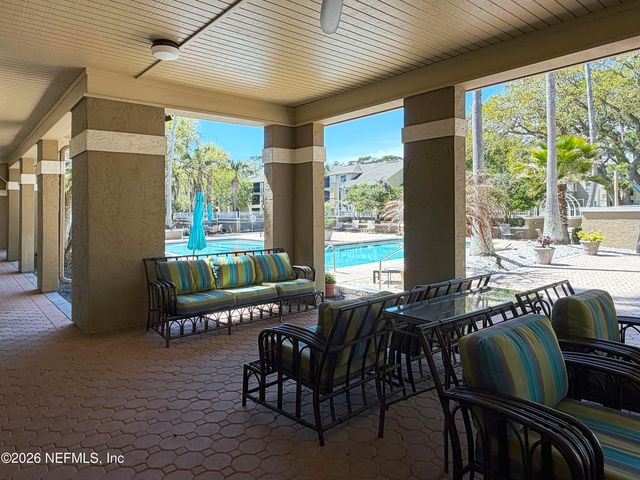 11 11 ARBOR CLUB Drive 214, Palm Valley, FL 32082