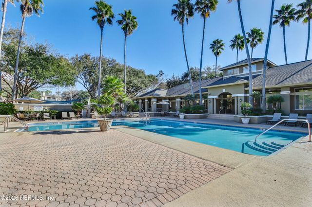 11 11 ARBOR CLUB Drive 214, Palm Valley, FL 32082