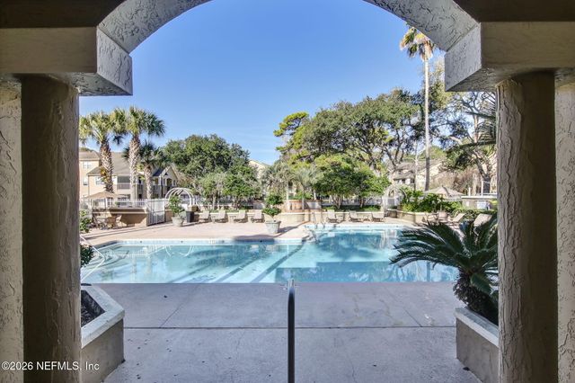 11 11 ARBOR CLUB Drive 214, Palm Valley, FL 32082