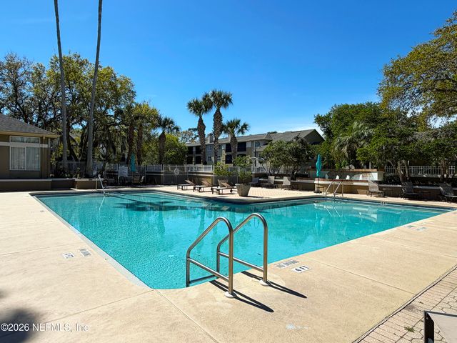 11 11 ARBOR CLUB Drive 214, Palm Valley, FL 32082