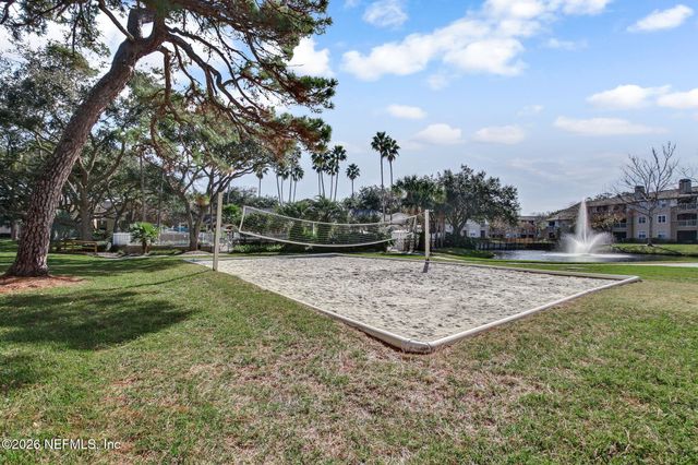 11 11 ARBOR CLUB Drive 214, Palm Valley, FL 32082