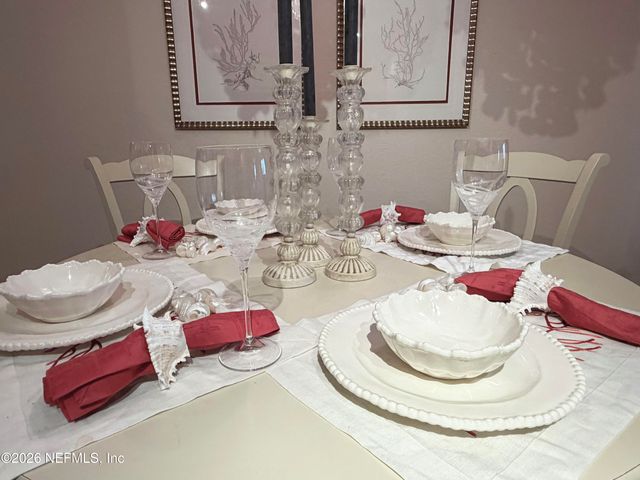 11 11 ARBOR CLUB Drive 214, Palm Valley, FL 32082