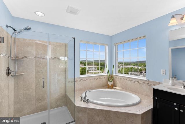 13487 EAGLES REST DR, Leesburg, VA 20176