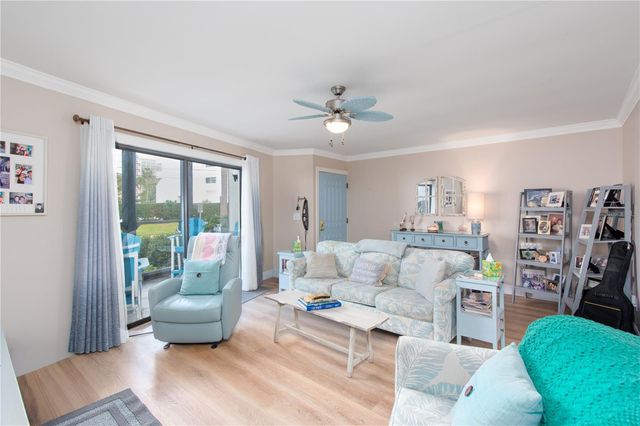 15 TURNER STREET 4, Clearwater, FL 33756