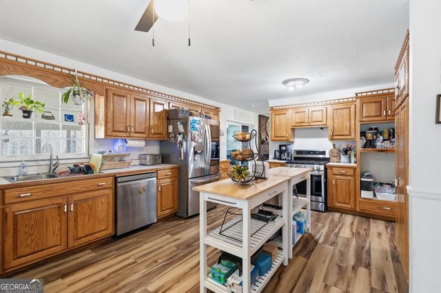 3931 Green Drive, Gainesville, GA 30506