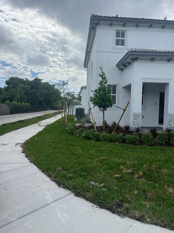 14806 SW 163rd St, Miami, FL 33187