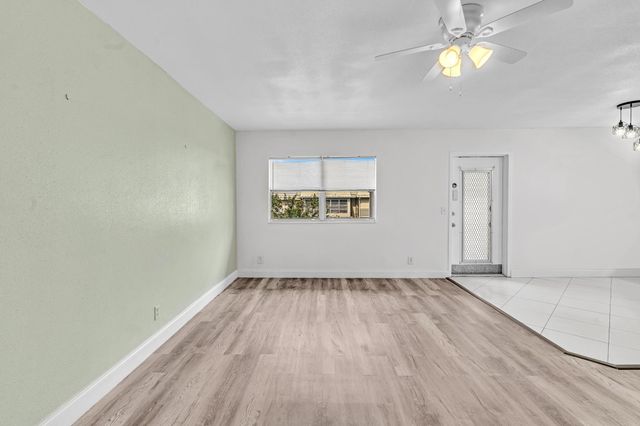 365 Flanders H, Delray Beach, FL 33484