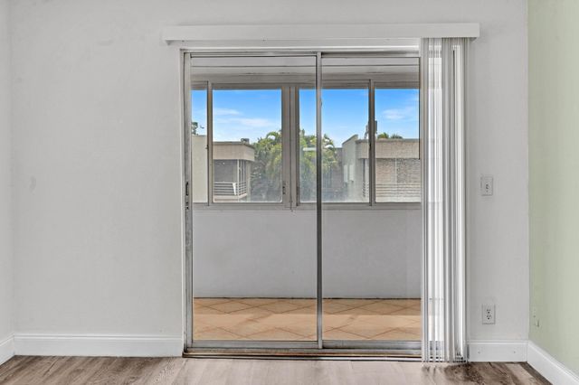 365 Flanders H, Delray Beach, FL 33484