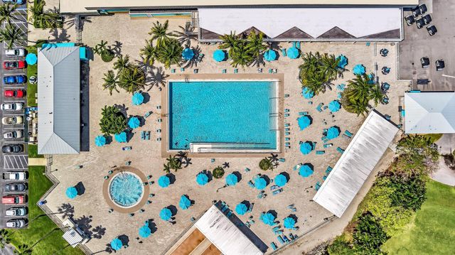 365 Flanders H, Delray Beach, FL 33484