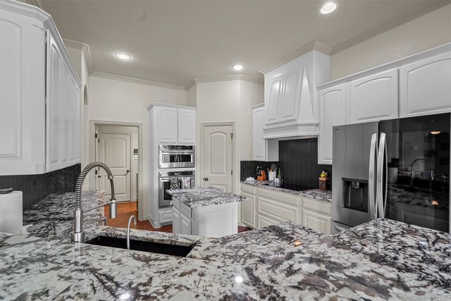 120 Kristin Drive, Aledo, TX 76008