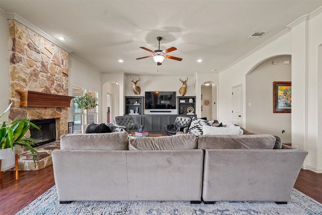 120 Kristin Drive, Aledo, TX 76008