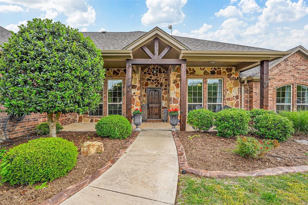 120 Kristin Drive, Aledo, TX 76008