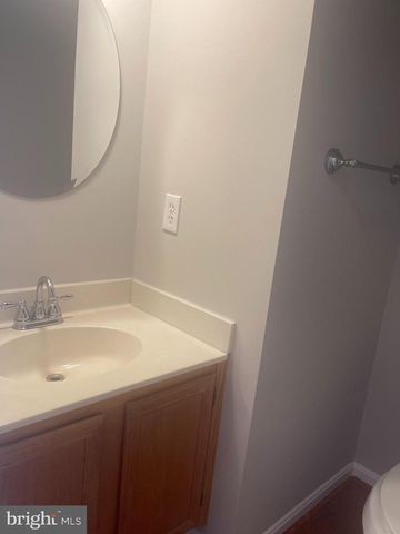 3 CROSS CUT LN, Fredericksburg, VA 22405