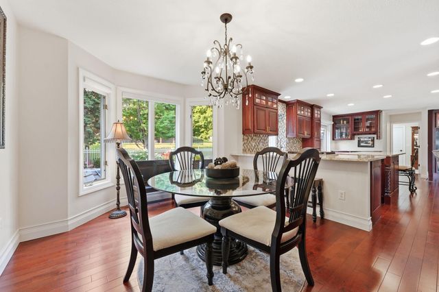 352 Wyndham Circle E, New Brighton, MN 55112