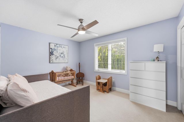 352 Wyndham Circle E, New Brighton, MN 55112