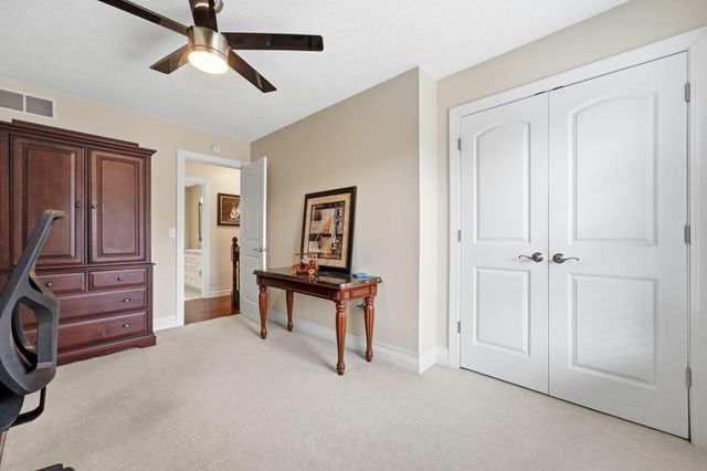 352 Wyndham Circle E, New Brighton, MN 55112