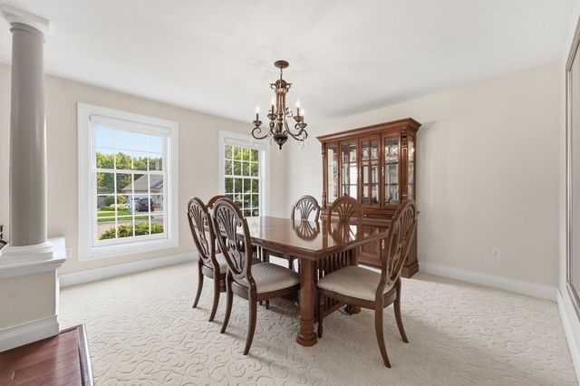 352 Wyndham Circle E, New Brighton, MN 55112